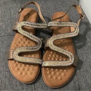 Spring Step Sandals. Patrizia. SZ 8M